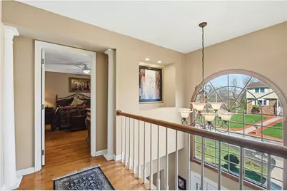 33 Mason Dr, Robinson Twp, PA 15108 - Photo 14