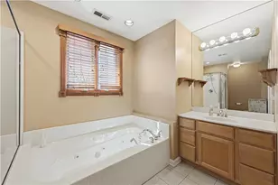 33 Mason Dr, Robinson Twp, PA 15108 - Photo 18
