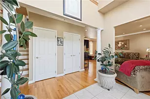 33 Mason Dr, Robinson Twp, PA 15108 - Photo 4