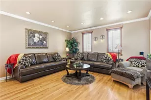 33 Mason Dr, Robinson Twp, PA 15108 - Photo 6