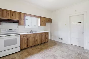 112 2nd Ave, New Eagle, PA 15067 - Photo 6
