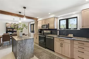 51 Royal Oak Dr, North Franklin Township, PA 15301 - Photo 16