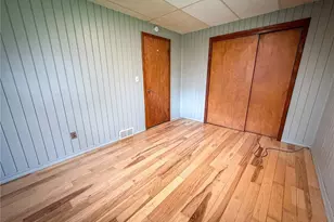 102 Randy Dr, City of But SW, PA 16002 - Photo 26