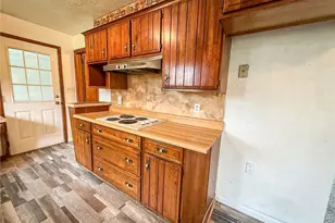 102 Randy Dr, City of But SW, PA 16002 - Photo 12