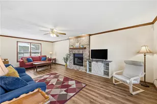 138 Jarod Dr, Moon/Crescent Twp, PA 15108 - Photo 18