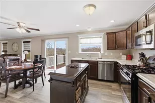 327 Everest Cir, Chartiers, PA 15342 - Photo 16