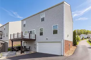 327 Everest Cir, Chartiers, PA 15342 - Photo 38