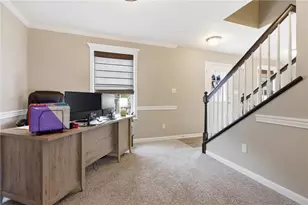 327 Everest Cir, Chartiers, PA 15342 - Photo 6