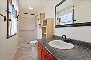 115 Oakdale Dr, Zelienople, PA 16063 - Photo 24