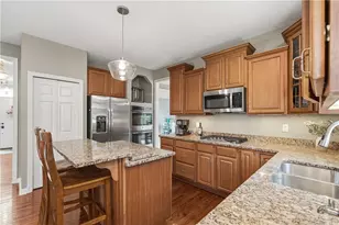 128 Oakview Dr, Cranberry Township, PA 16066 - Photo 18