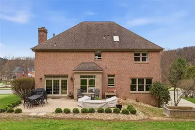 128 Oakview Drive, Cranberry Township, PA 16066 - Photo 6