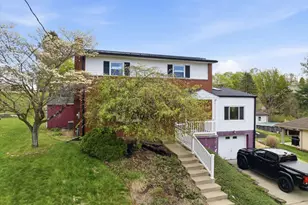 13 Cabindale Dr, Kennedy Township, PA 15136 - Photo 2