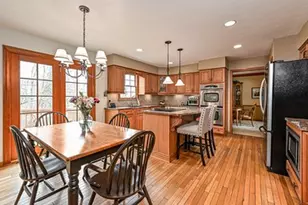 2551 Longmount Dr, Pittsburgh, PA 15090 - Photo 12