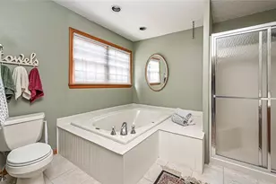 2551 Longmount Dr, Pittsburgh, PA 15090 - Photo 24