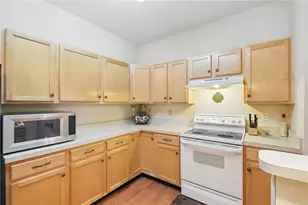 850 Hidden Ridge, South Park, PA 15129 - Photo 10