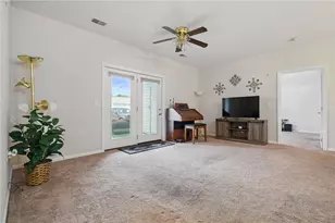 850 Hidden Ridge, South Park, PA 15129 - Photo 8