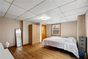 3211 Joe Hammer Sq, Pittsburgh, PA 15213 - Photo 14