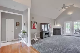 22 Sunridge Dr, Kennedy Township, PA 15108 - Photo 8