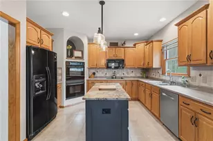197 W Cruikshank Rd, Middlesex Township, PA 16002 - Photo 6