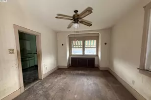 3137 Landis St, Pittsburgh, PA 15204 - Photo 4