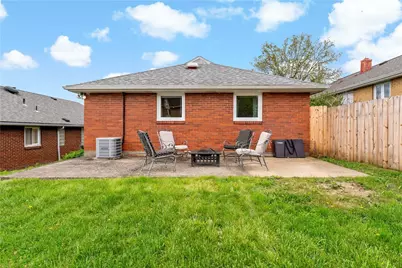 4258 Glen Lytle Rd, Pittsburgh, PA 15217 - Photo 28