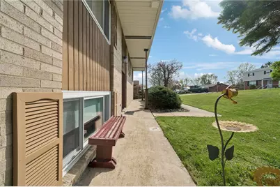 517 Pamela Dr, Penn Twp, PA 15636 - Photo 2