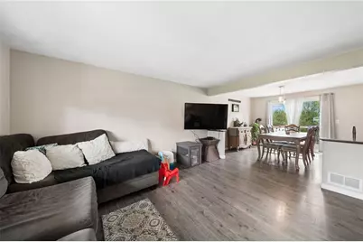 517 Pamela Dr, Penn Twp, PA 15636 - Photo 4