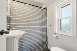 1652 Norsen Dr, Scott Township, PA 15243 - Photo 22