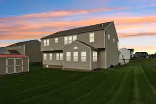 401 Pumpkin Patch Ln, Forward Township, PA 16033 - Photo 2