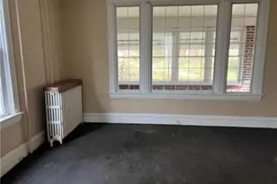 327 3rd St, Leechburg Boro, PA 15656 - Photo 2