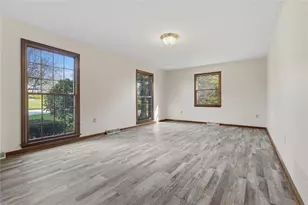 5915 Oak Hill Ct, Export, PA 15632 - Photo 8
