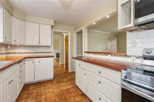 1152 Pinewood Dr, Pittsburgh, PA 15243 - Photo 10