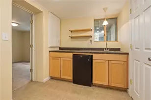 1152 Pinewood Dr, Pittsburgh, PA 15243 - Photo 26