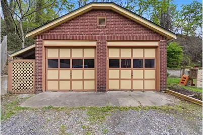 611 Greendale Ave, Pittsburgh, PA 15218 - Photo 32