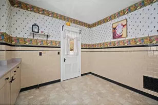 601 E 7th Ave, Tarentum, PA 15084 - Photo 12
