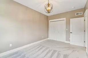 8 Barrington Ct, Monaca, PA 15061 - Photo 16