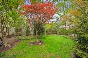 1220 Bellerock St, Pittsburgh, PA 15217 - Photo 24