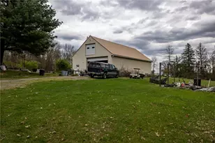 2168 Reis Run Rd, Pittsburgh, PA 15237 - Photo 14