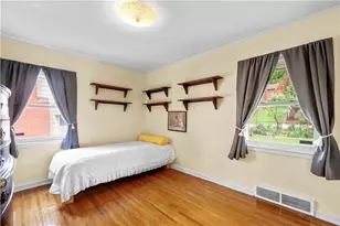 806 Kerry Hill Dr, Pittsburgh, PA 15234 - Photo 16
