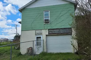 212 Fayette Ave, Luzerne Township, PA 15444 - Photo 2