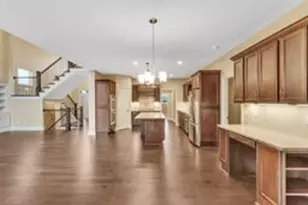 494 Harvest View Dr, Peters Township, PA 15367 - Photo 12