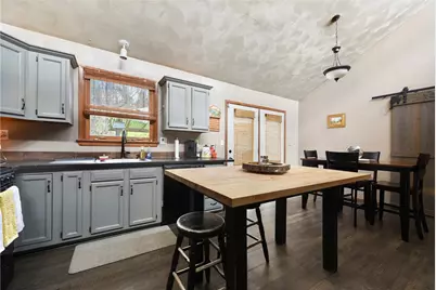 21 Ross Hollow Rd, Pittsburgh, PA 15239 - Photo 10