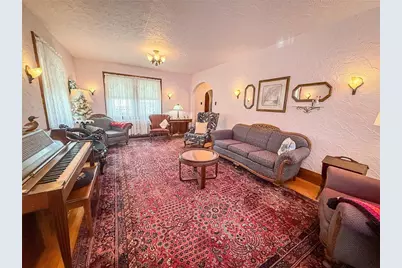 221 E Muntz Ave, Twp of But SE, PA 16001 - Photo 6