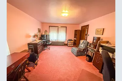 221 E Muntz Ave, Twp of But SE, PA 16001 - Photo 30