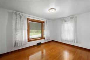180 Hilltop Ln, Canton Township, PA 15301 - Photo 14