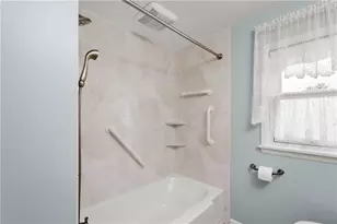 180 Hilltop Ln, Canton Township, PA 15301 - Photo 16