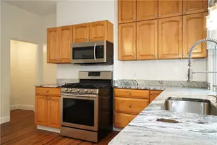 5266 Natrona Wy, Pittsburgh, PA 15201 - Photo 6