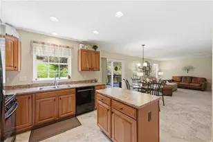 155 Broadstone Dr, Adams Township, PA 16046 - Photo 12