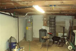 393 Rebecca St, Somerset Township, PA 15501 - Photo 12