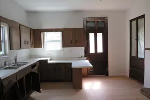 1250 Summerlea Ave, Washington, PA 15301 - Photo 10